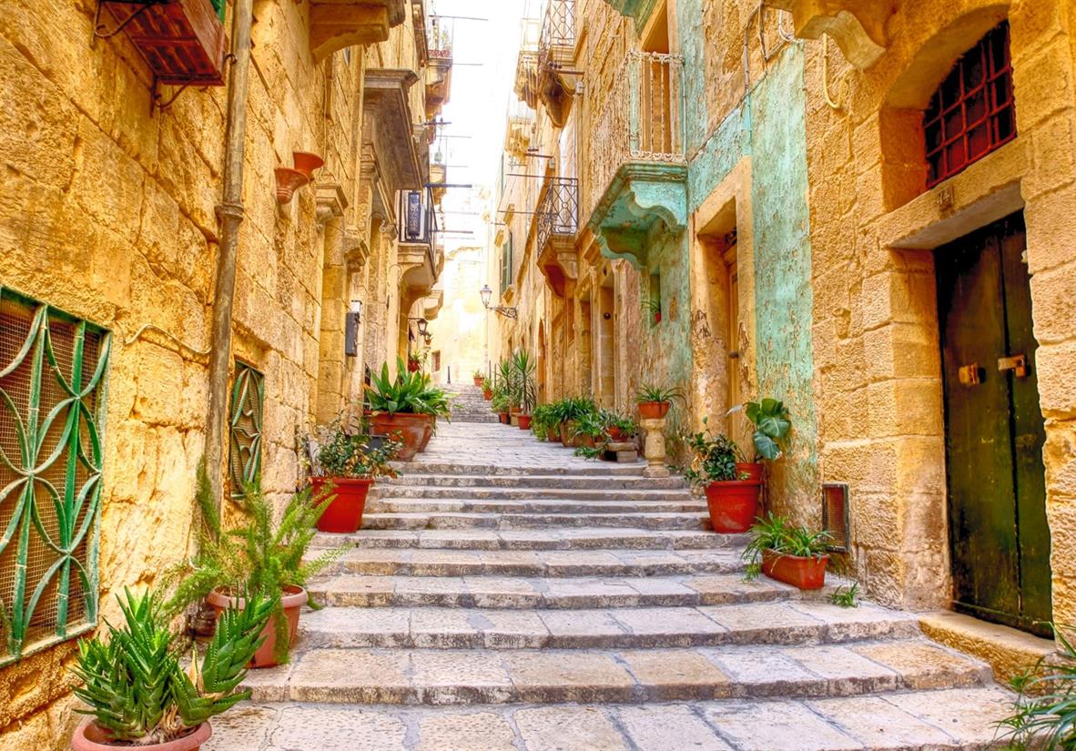 Pretty street in Valletta